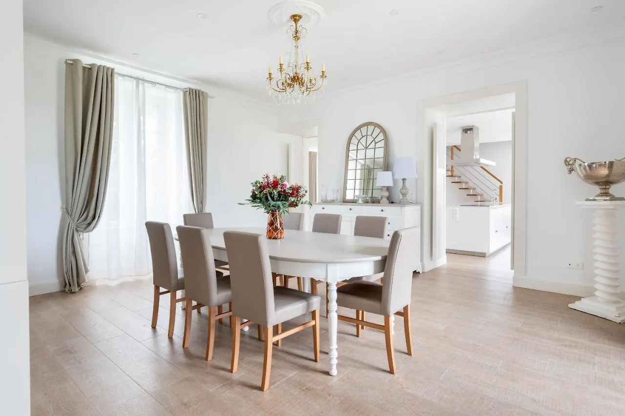Bed and Breakfast Domaine Les Jardins Darsene Tinténiac Bed & Breakfast
