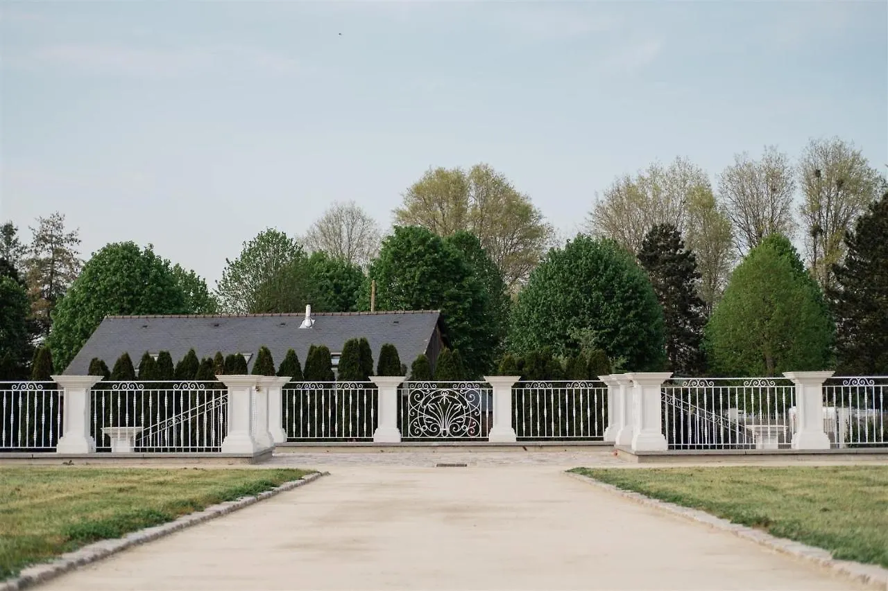 Domaine Les Jardins Darsene Bed & Breakfast Tinteniac